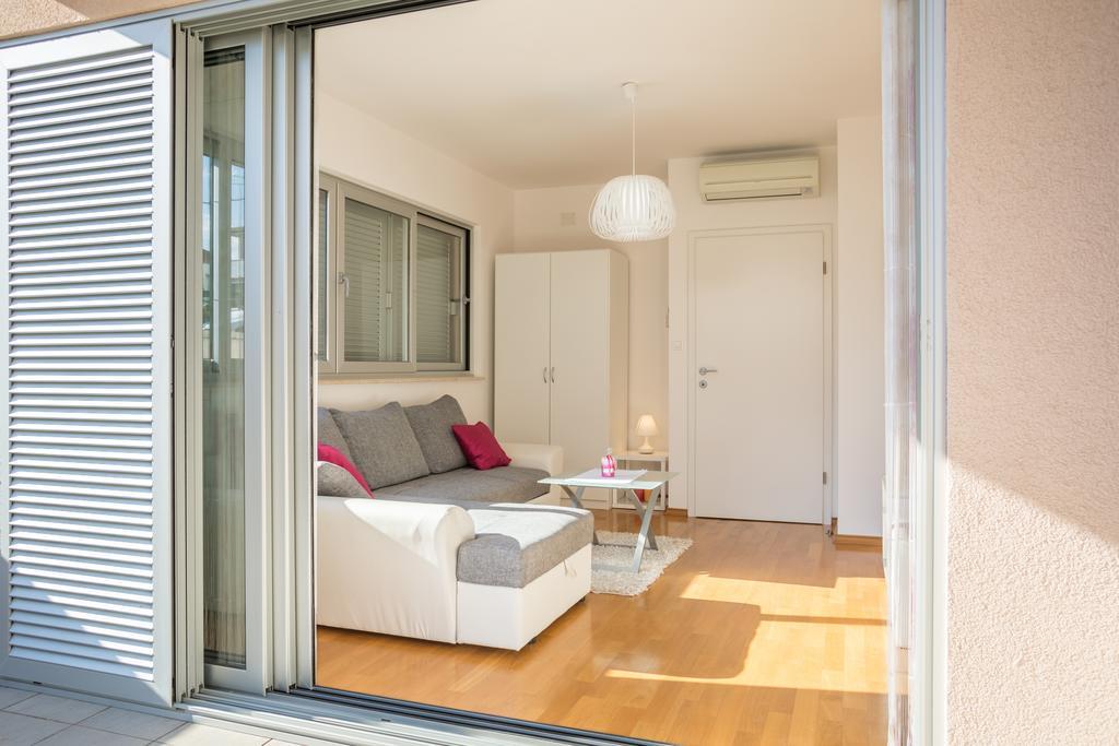 Apartment Falcon 스타리 그라드 객실 사진